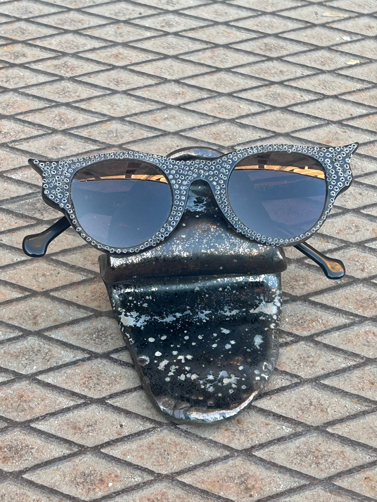 Freya gloss grey textured