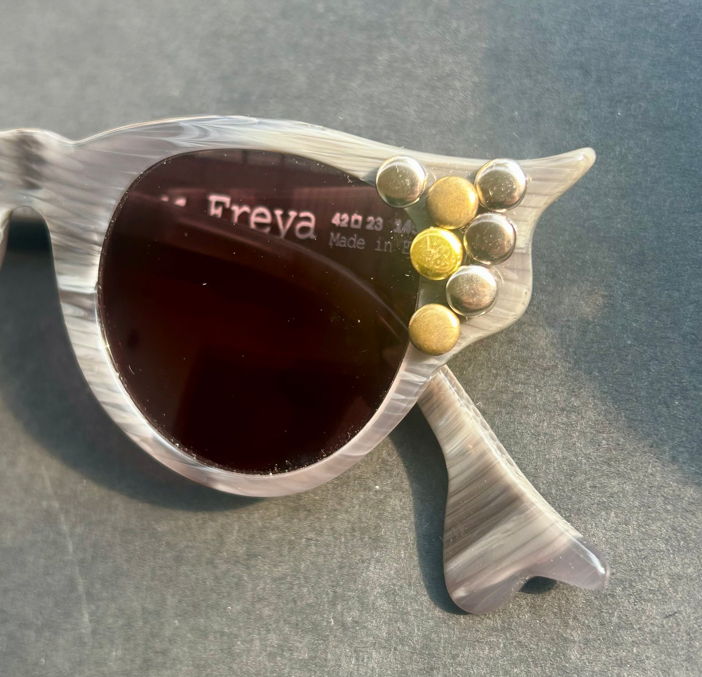 Freya blueish gray pimp